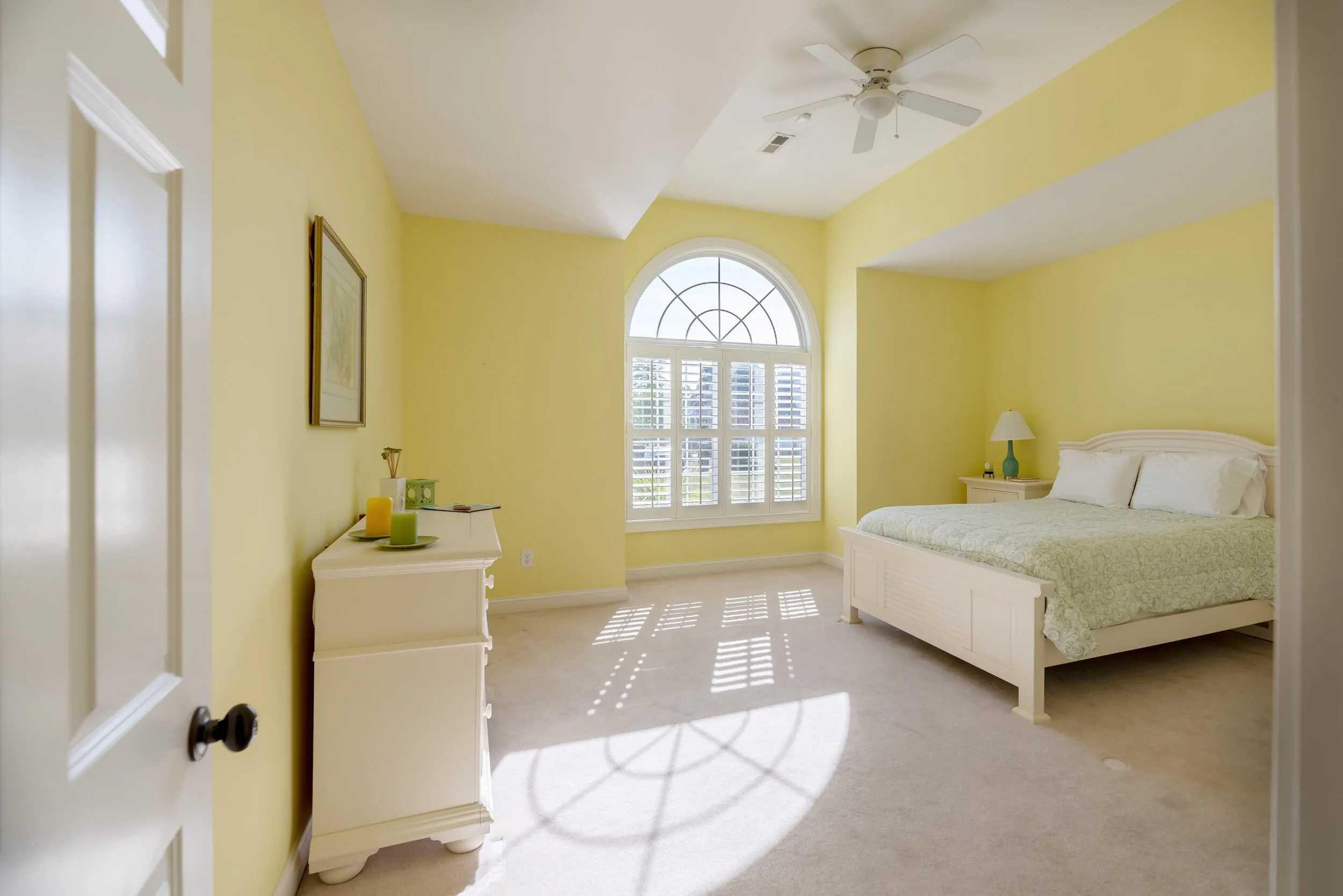 Home Staging Tips for Great Real Estate Photos (2)